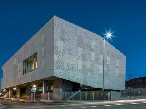 Non Arquitectura – 145 alojamientos + guardería + espacios comunales + aparcamiento en la Universidad de Jaén